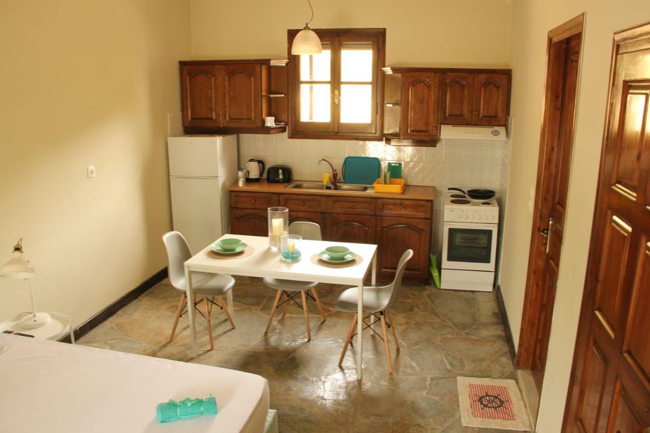 Wilson & Andrew House - Wanderlust Apartament Avliótes